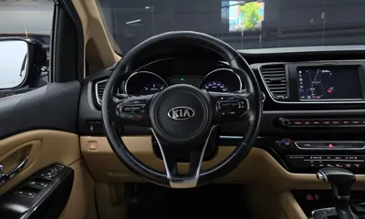 Kia Canival 2017, 173482 км, за 8900000 KRW - фото 12