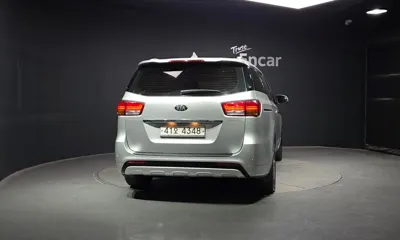Kia Canival 2015, 211955 км, за 7600000 KRW