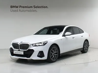 BMW 5-Series · 2025 год