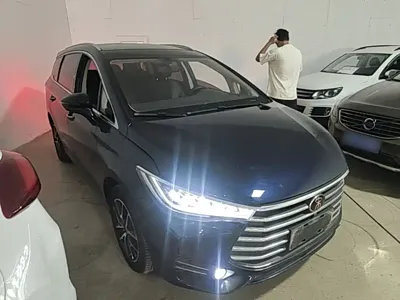 BYD MAX 2019, 69700 км, за 40100 CNY