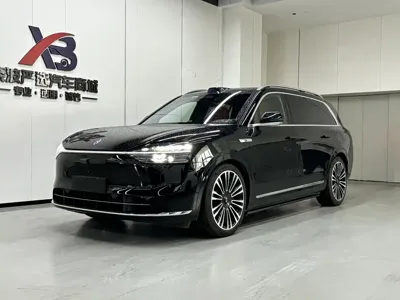 AITO 问界 AITO M9 · 2024 год