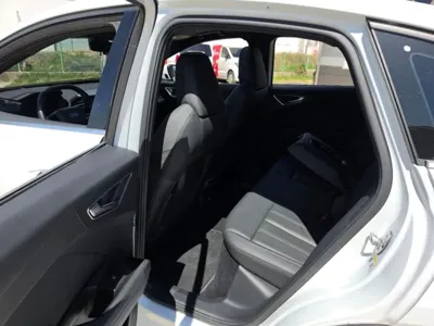 Audi Q4 e-tron 2022, 62443 км, за 9020000 KRW - фото 7