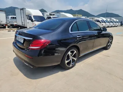 Mercedes-Benz E-Class 2020, 98503 км, за 28500000 KRW - фото 6