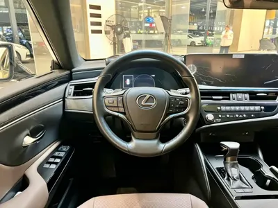 Lexus ES 2024, 25000 км, за 189000 CNY - фото 8