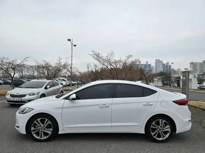 Hyundai Avante 2018, 57895 км, за 10900000 KRW - фото 19