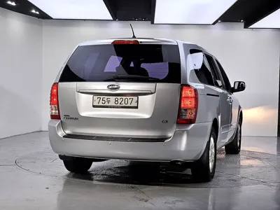 Kia Canival 2012, 115741 км, за 2990000 KRW
