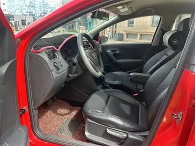 Volkswagen Polo 2015, 68000 км, за 22799 CNY - фото 7