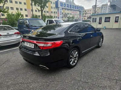 Hyundai Grandeur 2015, 119965 км, за 7200000 KRW
