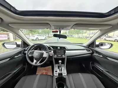 Honda Civic 2019, 70000 км, за 53800 CNY - фото 8