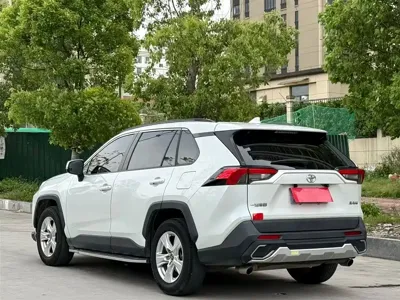 Toyota RAV4 2021, 30000 км, за 105800 CNY - фото 6