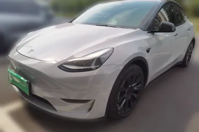 Tesla Model Y 2021, 136300 км, за 136632.38 CNY - фото 1