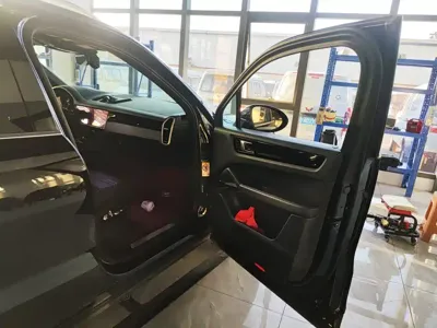 Porsche Cayenne Hybrid 2020, 95900 км, за 298000 CNY - фото 11