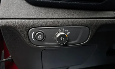 ChevroletGMDaewoo 볼트 EUV 2022, 56079 км, за 21500000 KRW - фото 13