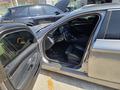 BMW 5-Series 2010, 178188 км, за 7500000 KRW