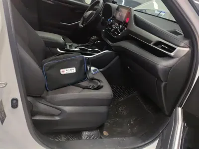 Toyota Crown Kluger 2022, 128500 км, за 179300 CNY - фото 8