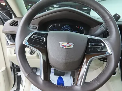 Cadillac Escalade 2017, 95908 км, за 31200000 KRW - фото 8