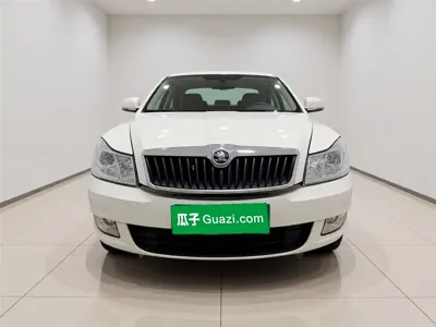 Skoda Octavia 2015, 150000 км, за 21100 CNY