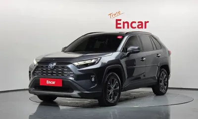 Toyota RAV4 · 2022 год