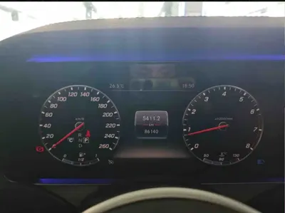Mercedes-Benz E-Class 2019, 86000 км, за 179800 CNY - фото 8
