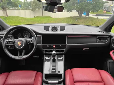 Porsche Macan 2022, 19000 км, за 313800 CNY