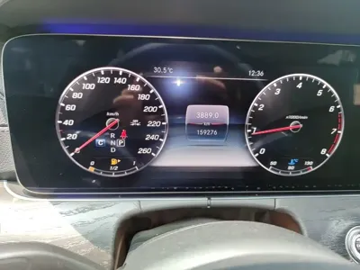 Mercedes-Benz E-Class 2016, 159300 км, за 126300 CNY - фото 12