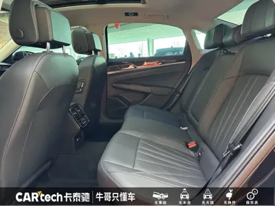 Volkswagen Passat 2025, 7800 км, за 126800 CNY - фото 10