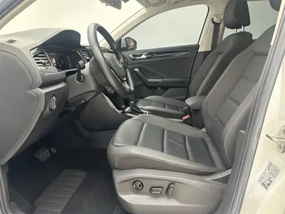 Volkswagen T-Roc 2023, 35900 км, за 113000 CNY - фото 12