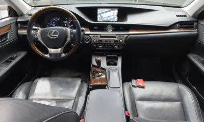 Lexus ES 2015, 132971 км, за 15360000 KRW - фото 7
