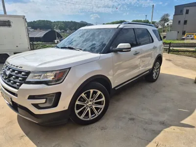 Ford Explorer · 2017 год