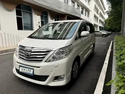 Toyota Alphard · 2014 год