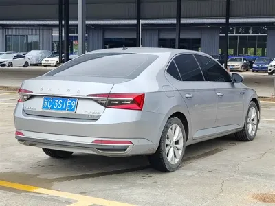 Skoda Superb 2020, 120000 км, за 52000 CNY