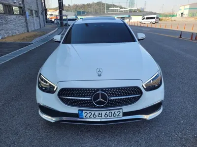 Mercedes-Benz E-Class · 2022 год