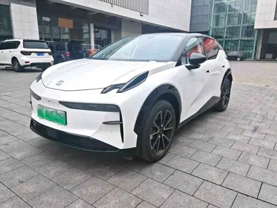 Zeekr X · 2024 год