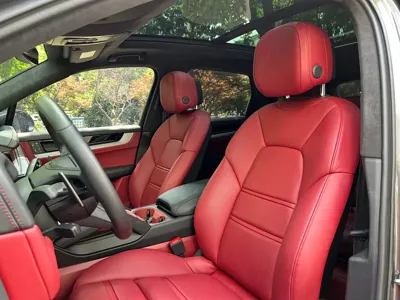 Porsche Cayenne 2025, 8000 км, за 698000 CNY - фото 13
