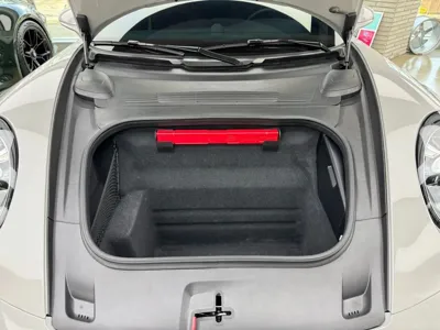 Porsche 911 2023, 43235 км, за 260000000 KRW