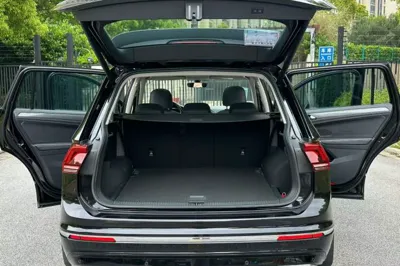 Volkswagen Tiguan L 2021, 62200 км, за 121612.57 CNY - фото 20
