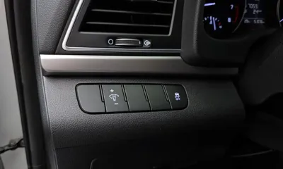 Hyundai Avante 2016, 51078 км, за 9300000 KRW - фото 18