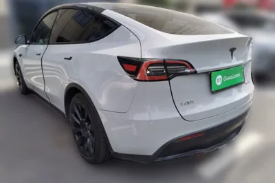 Tesla Model Y 2021, 136300 км, за 136632.38 CNY - фото 4