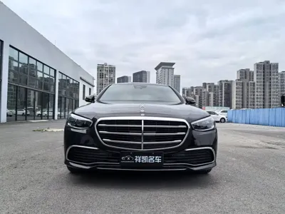 Mercedes-Benz S-Class 2023, 27000 км, за 588800 CNY