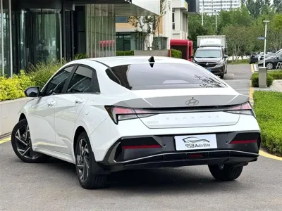 Hyundai Elantra 2023, 30000 км, за 89800 CNY - фото 9