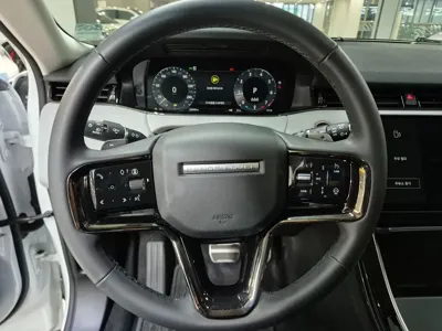 Land Rover Range Rover Evoque 2025, 23940 км, за 51900000 KRW - фото 10