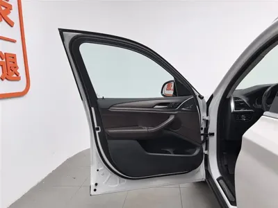 BMW X3 2018, 176600 км, за 95800 CNY - фото 8
