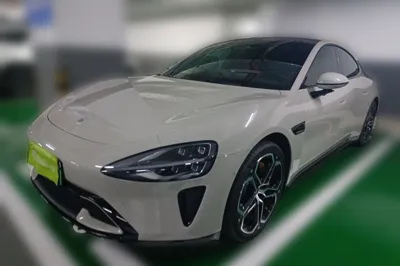 Xiaomi Auto SU7 · 2024 год