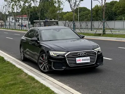 Audi A6L 2020, 80000 км, за 178000 CNY