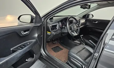 Kia Stonic 2019, 126867 км, за 7900000 KRW - фото 10
