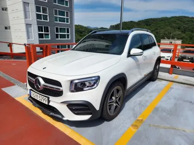 Mercedes-Benz GLB-Class · 2021 год