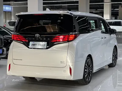 Toyota Alphard 2024, 39000 км, за 858000 CNY