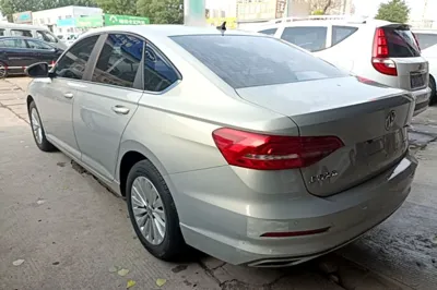 Volkswagen Lavida 2019, 47600 км, за 56600.58 CNY