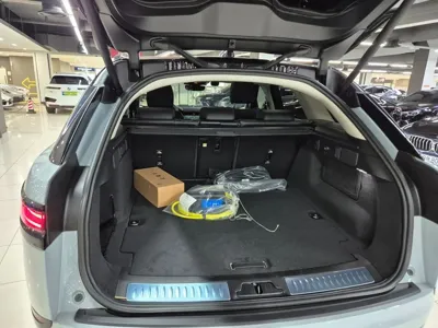 Land Rover Range Rover Velar 2025, 6631 км, за 79500000 KRW - фото 7
