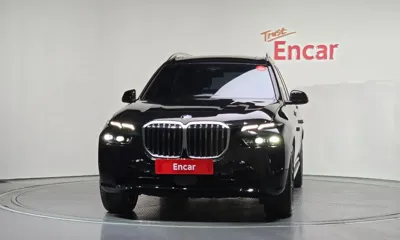 BMW X7 2025, 19038 км, за 999990000 KRW